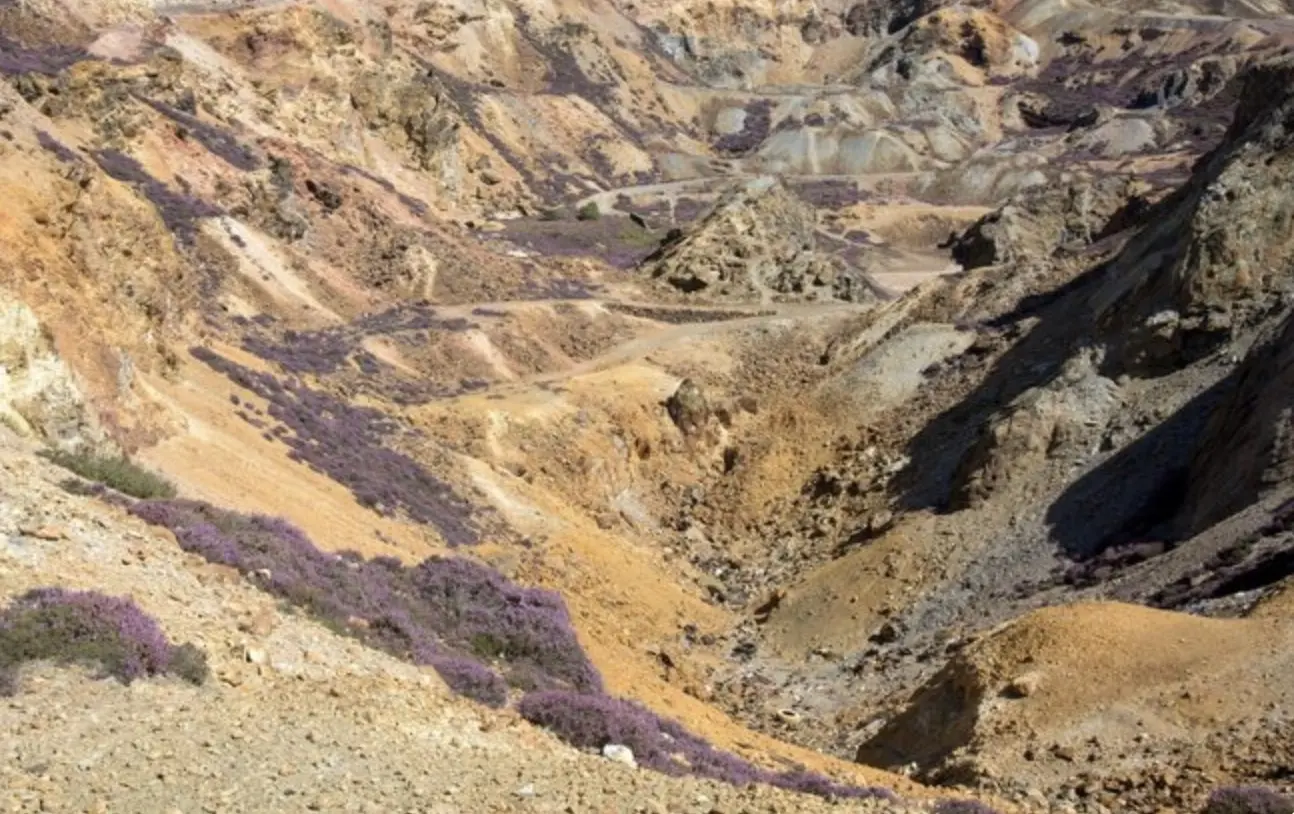 Case Studies of Slurry Seals in Mining